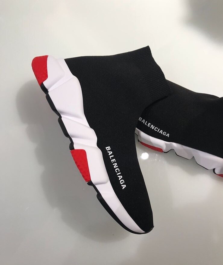 balenciaga speed runner neon